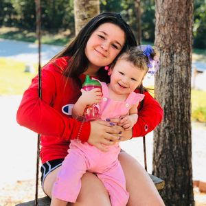 Meet your Posher, Brooke